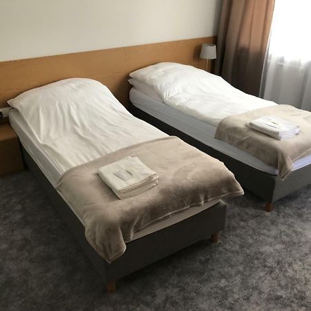7 Rooms Mtp Poznań Buitenkant foto