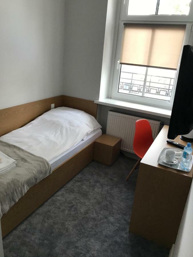 7 Rooms Mtp Poznań Buitenkant foto