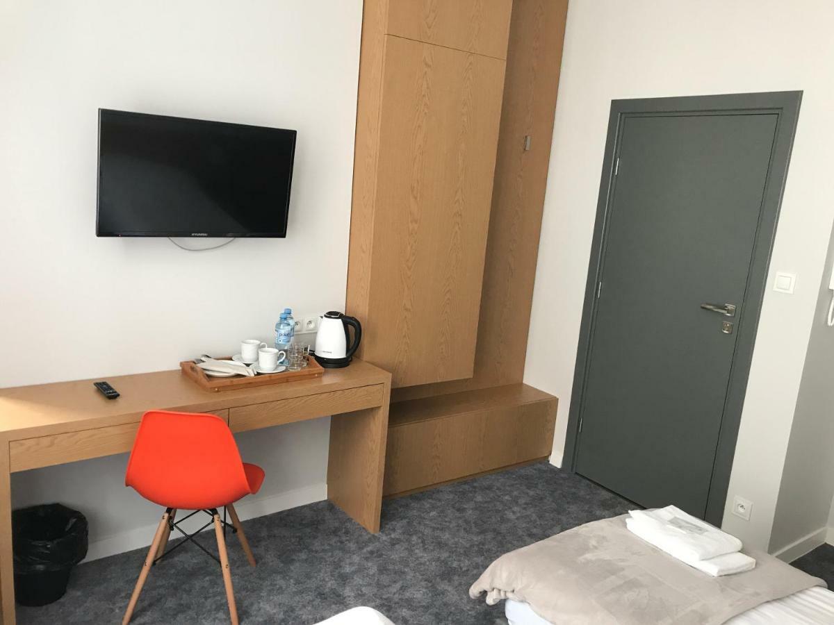7 Rooms Mtp Poznań Buitenkant foto