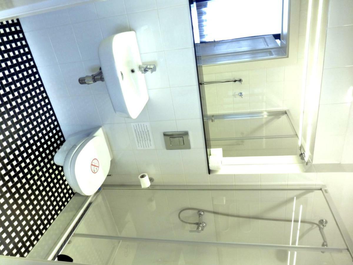 7 Rooms Mtp Poznań Buitenkant foto